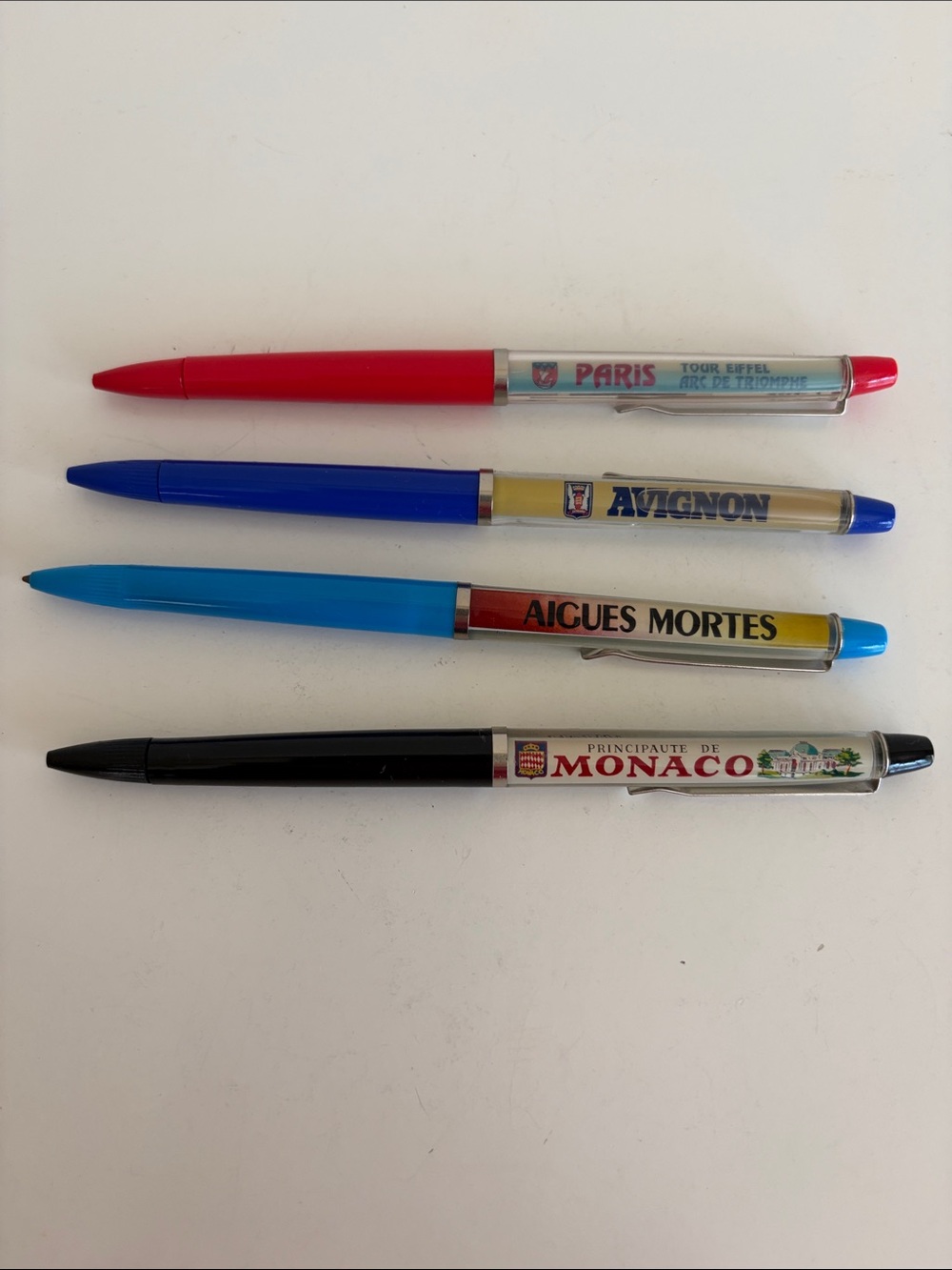 Set of 4 Souvenir Floating Scenes Pens - Paris Avignon Aigues Mortes Monaco